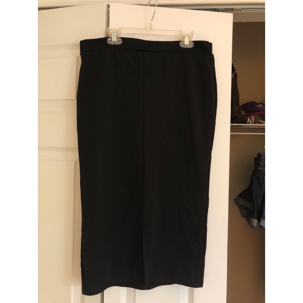 Black Pencil Skirt!